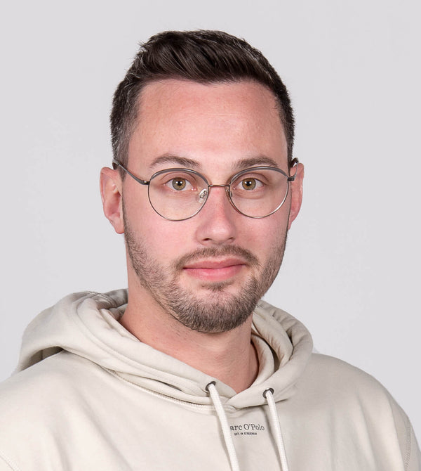 Tobi – Produkt und Kundenservice bei ABSINA